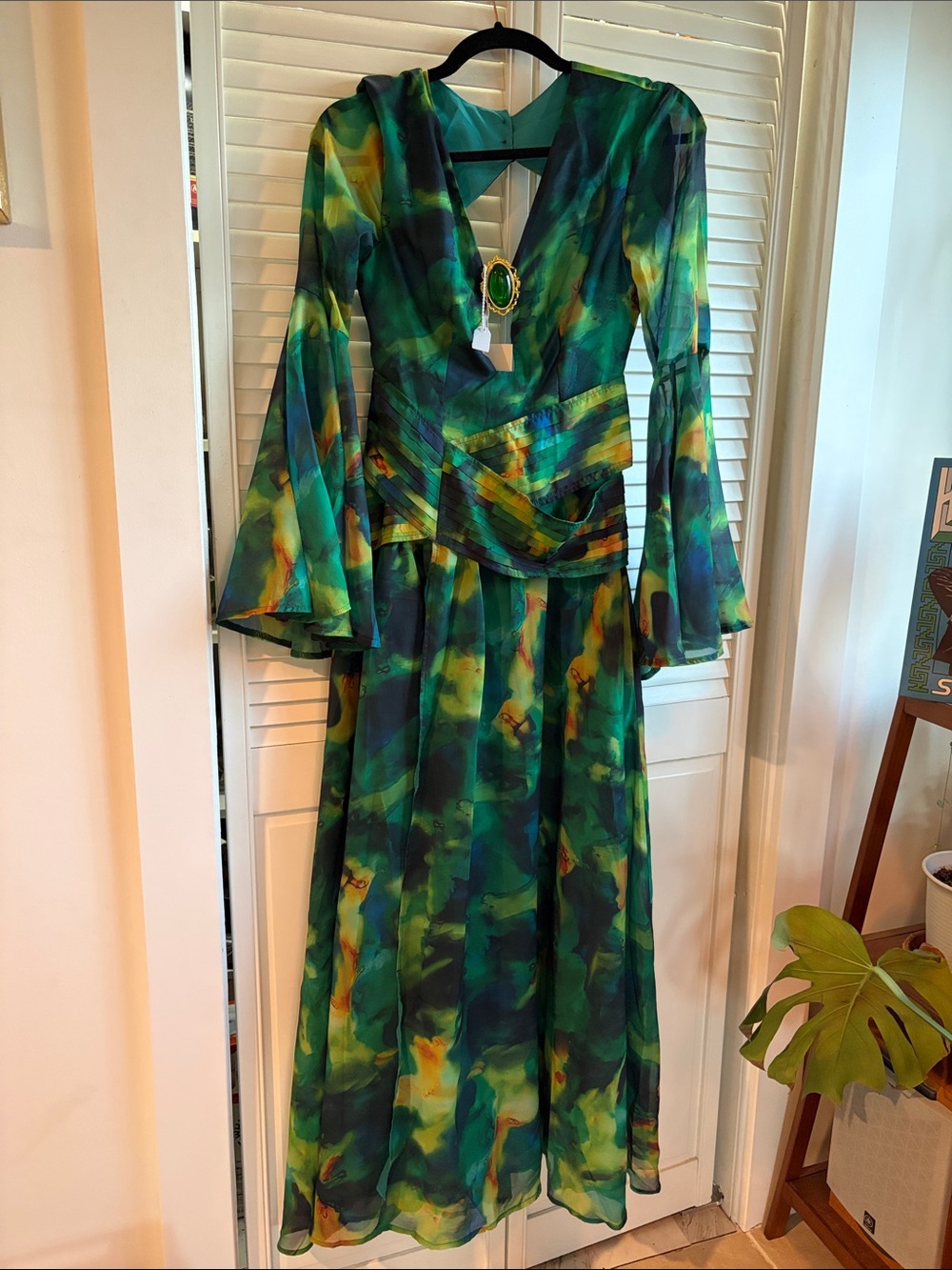 Mew Mew Green Watercolor Long Sleeve V-Neck Maxi Dress